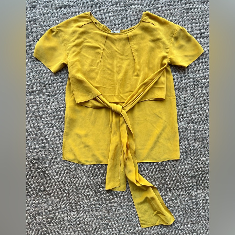 Miu Miu Yellow Silk‎ Tie Front Blouse Top Size 38 Short Sleeve Italy